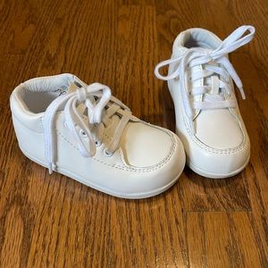 Stride Rite Grayson Lace-Up Bootie size 6W toddler